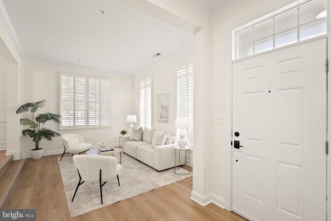 Building Photo - 42465 Regal Wood Dr