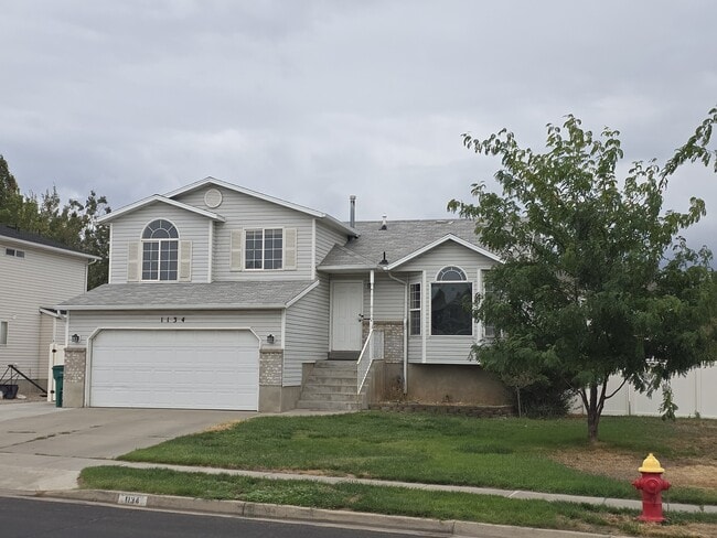 Primary Photo - 1134 N 2525 W