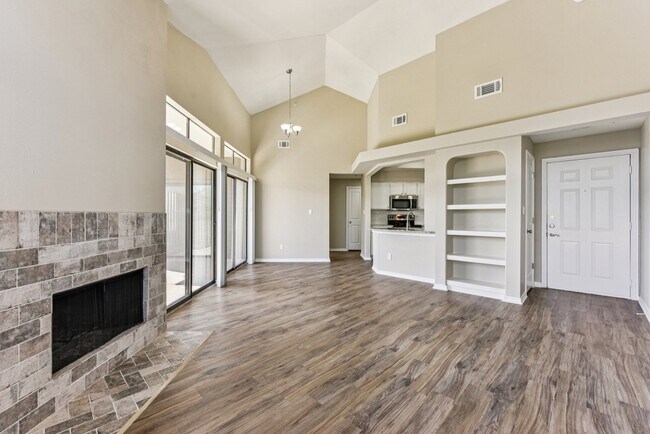 Floorplan - Waters Edge Apartment Homes