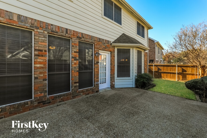 Building Photo - 311 Riverwalk Ln