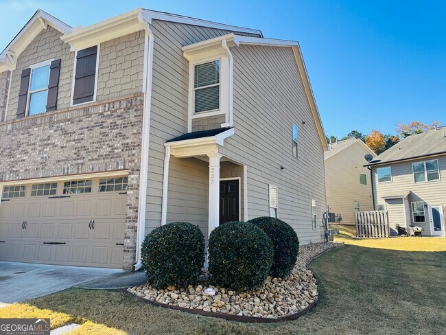 Building Photo - 233 Bobbie Way