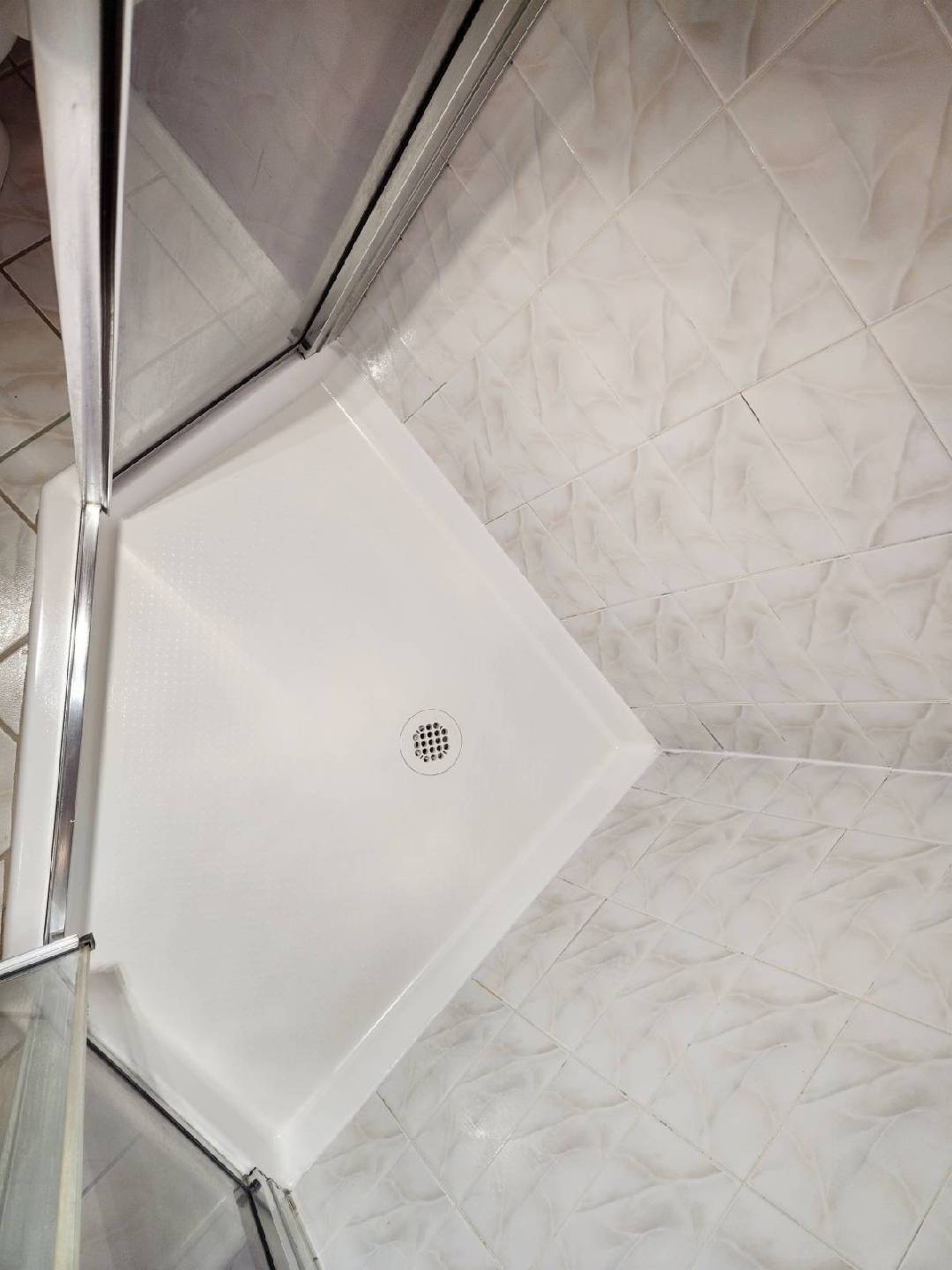 New shower basin in Mstr BD - 67 Rose Ter