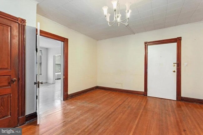 Building Photo - 108 York St