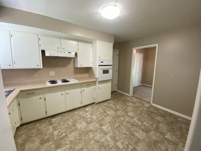 Building Photo - 1953 S Missouri Ave