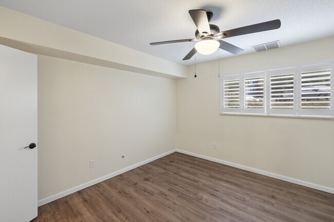 Building Photo - 777 Saturn Dr