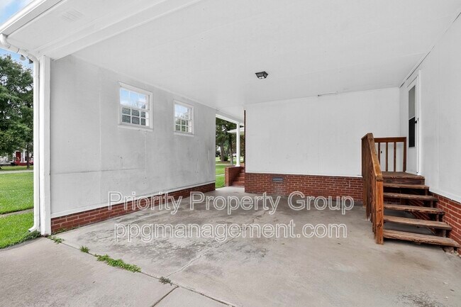 Building Photo - 3916 Piney Grove Rd
