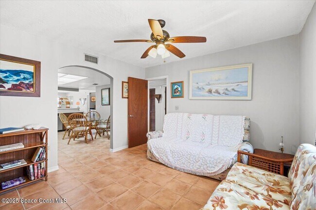 Building Photo - 403 Jimmy Buffett Mem Hwy