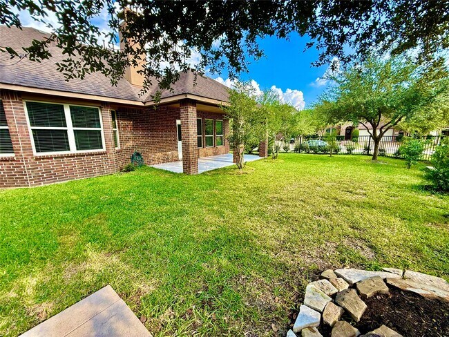 Building Photo - 19506 Mills Glen Drive