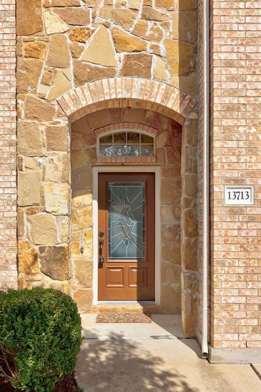 Building Photo - 13713 Glen Mark Dr