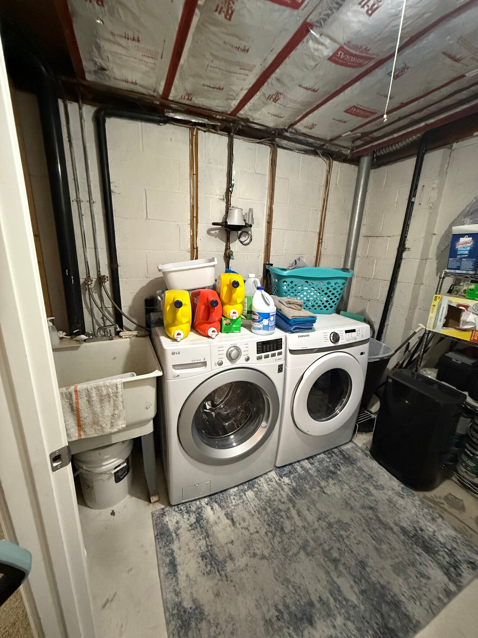 Laundry room - 6264 Ducketts Ln