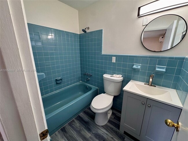 Building Photo - 1158 NW 34th Ave