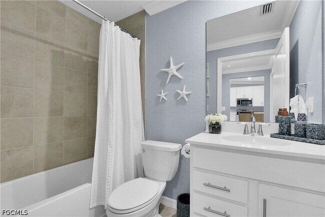 Building Photo - 14271 Heritage Landing Blvd