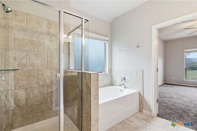 Building Photo - 5716 Blackstone Dr