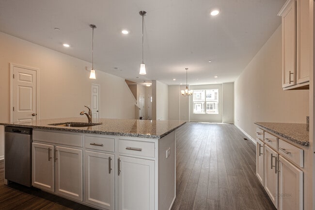 Building Photo - 264 Hoffmann Dr