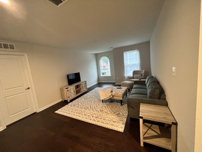 Building Photo - 4206 Manor Field Dr