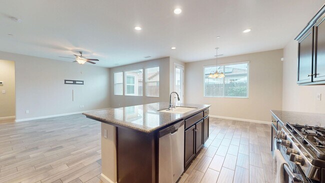 Building Photo - 3033 Antonio Ln