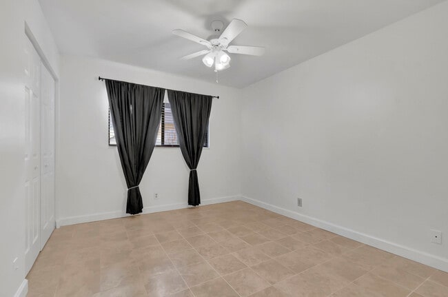 Building Photo - 15364 Lakes of Delray Blvd