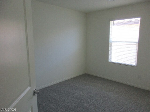 Building Photo - 422 Canary Song Dr