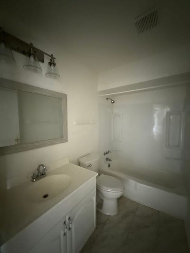 Building Photo - T.R. Lawing Realty Property