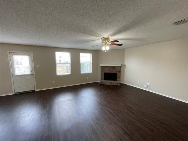 Building Photo - 2912 Crimson Clover Dr