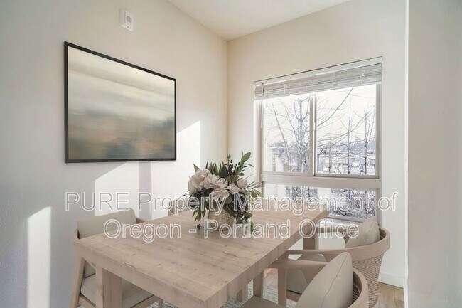 Building Photo - 22025 NE Halsey St