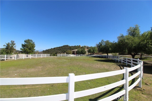 Building Photo - 18797 Vista De Montanas
