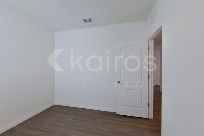 Building Photo - 32125 Katelin Cir