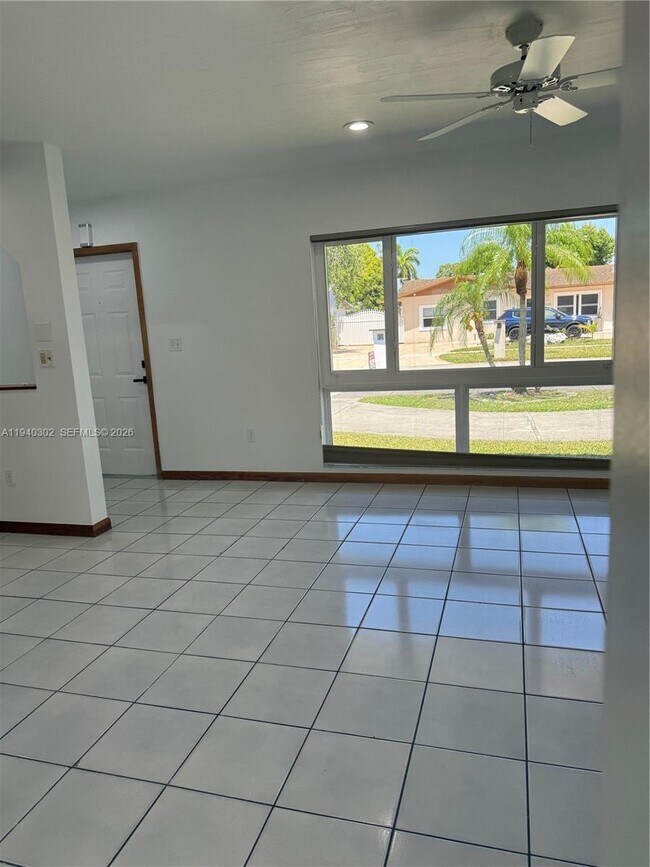 Building Photo - 11004 SW 154th Terrace