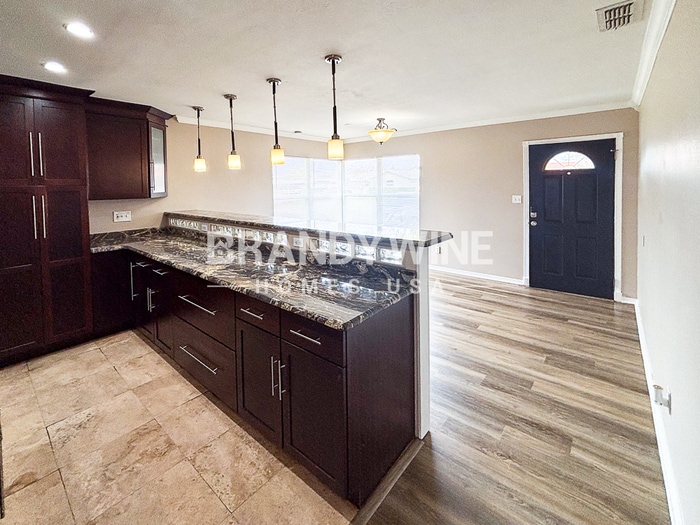 Building Photo - 7236 Darien Way