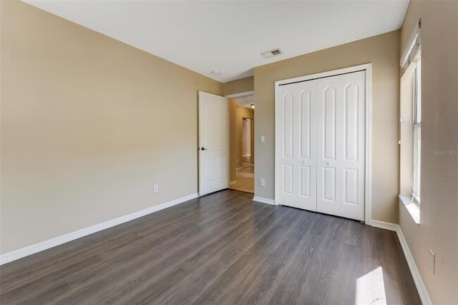 Building Photo - 1442 Lake Shore Ranch Dr