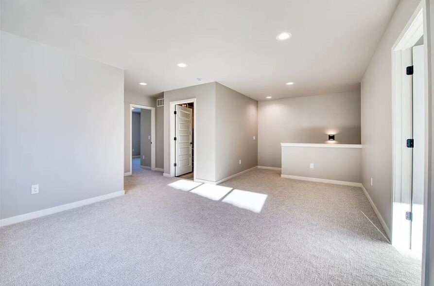 Building Photo - 2313A Mary Jane Blvd