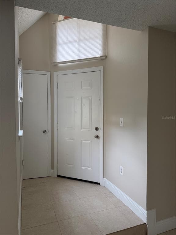 Building Photo - 425 Fountainhead Cir