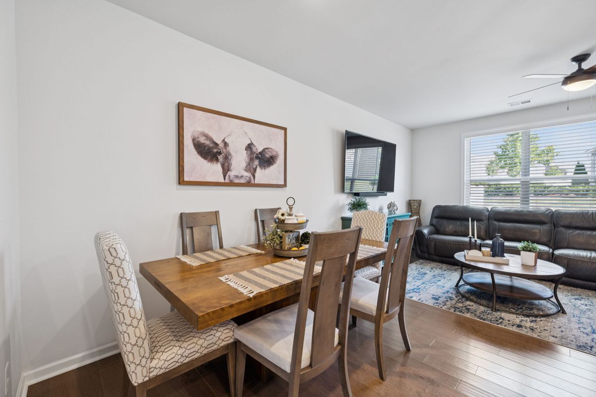 Building Photo - 4252 Grapevine Loop