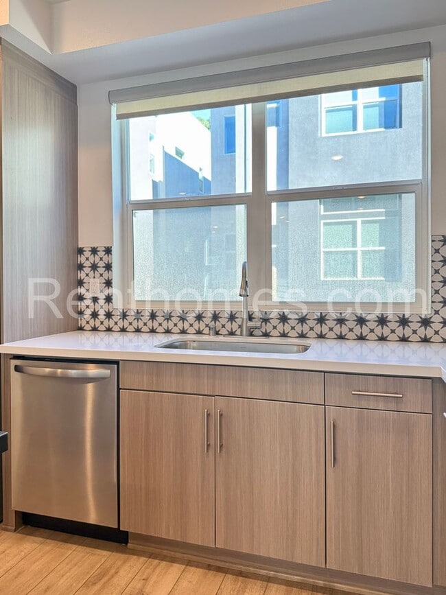 Building Photo - 10441 Harlow Cir