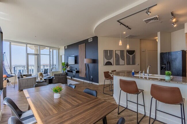 Building Photo - 44 W Monroe St