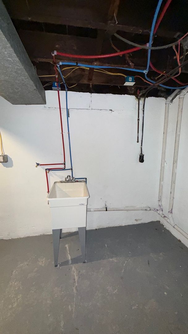 Building Photo - Newly Remodeled 3 Bedroom in Overbrook- Garage and Central AC!!