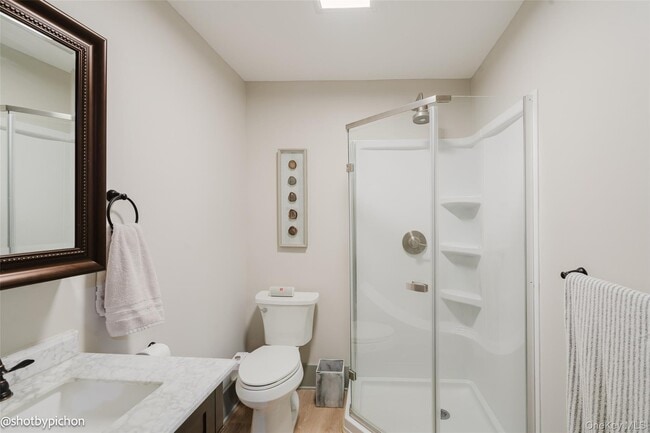 Building Photo - 4 Raymond Ave