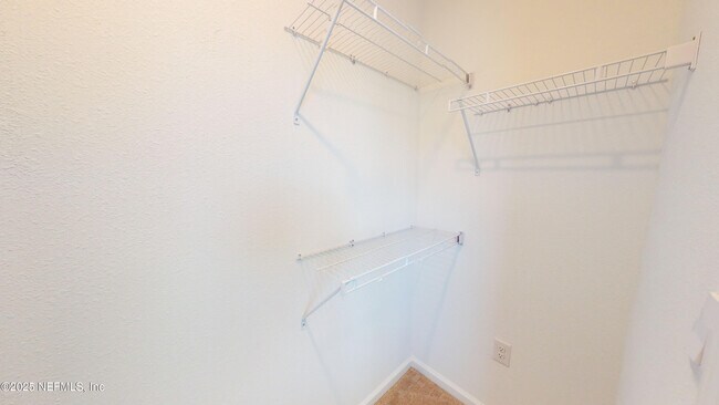 Building Photo - 11048 Baymeadows Rd