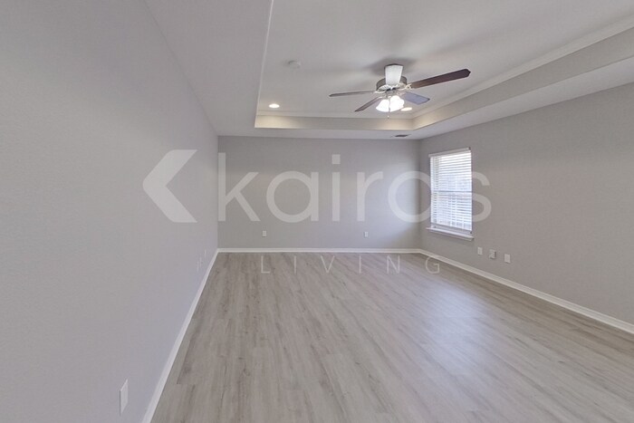 Building Photo - 3900 Durham Dr