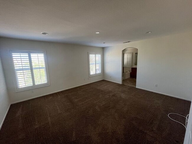 Building Photo - 35736 Emily Ave