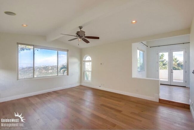 Building Photo - Bright & Spacious 4Bdm 3Ba Home in San Diego!