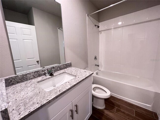 Building Photo - 981 Rivers Crossing St