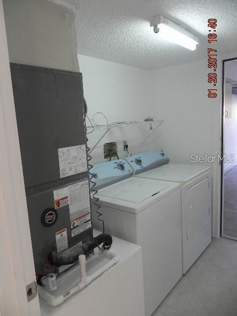 Building Photo - 2565 Davenport Cir