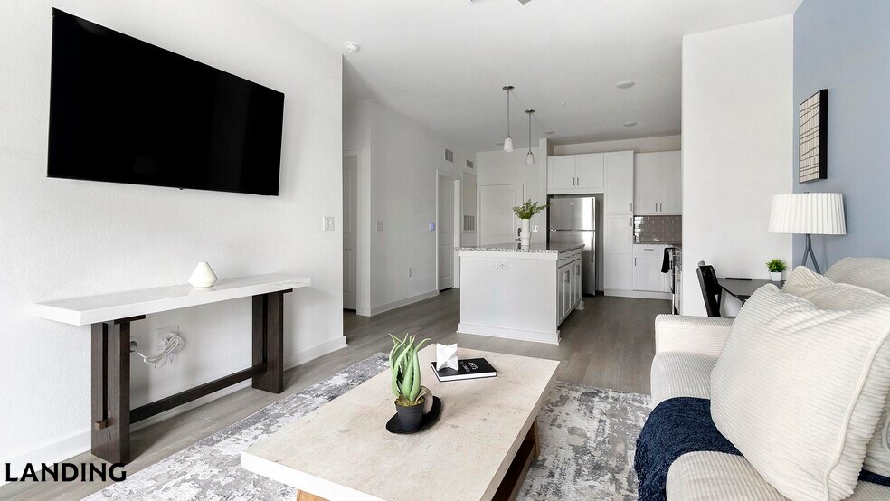 Building Photo - 12525 Tibbets Ln