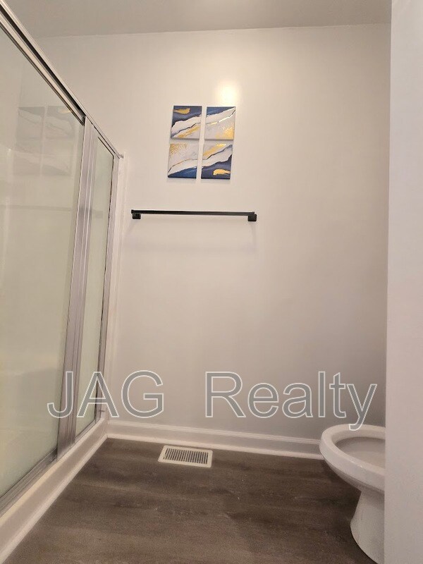 Building Photo - 3004 Honor Ct