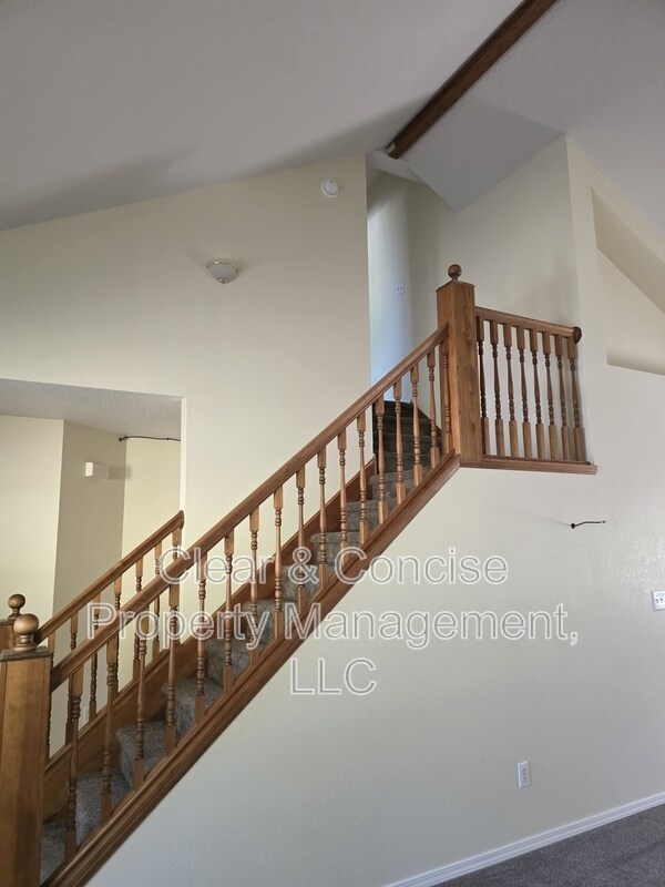 Building Photo - 4206 Royal Ave