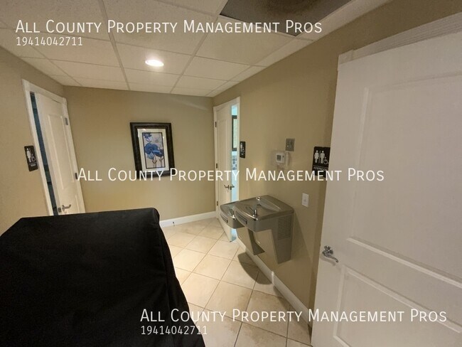 Building Photo - 5207 Manorwood Dr