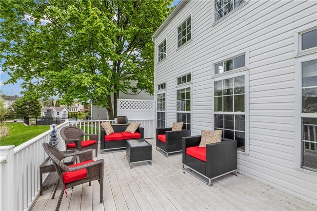 Building Photo - 636 Yardley Ct