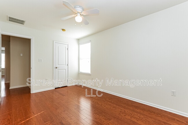 Building Photo - 1610 Fela Dr