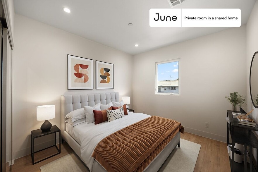 Primary Photo - Room in Shared 4 bed/4 bath home